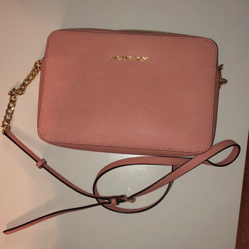 MICHAEL KORS PINK PURSE